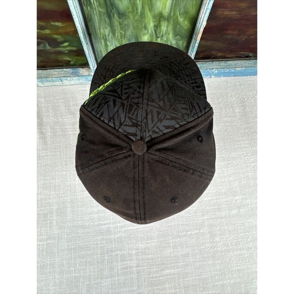 Mountain Dew Hat Cap Embroidered Logo Black Gray Green 2012 *Signed* - Picture 6 of 14